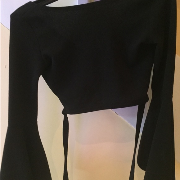 **SOLD**Wrap Top with Ties Around Waist - Picture 11 of 11